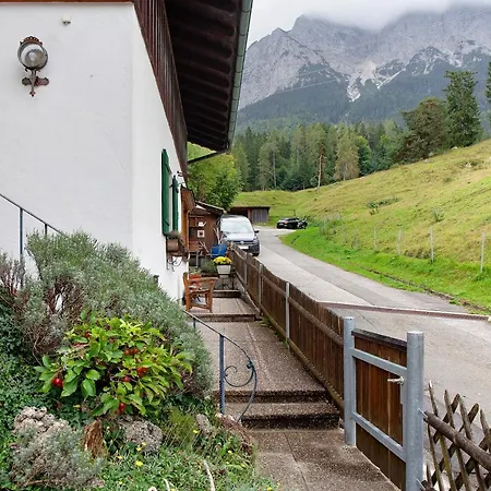 Zugspitznest Apartment *